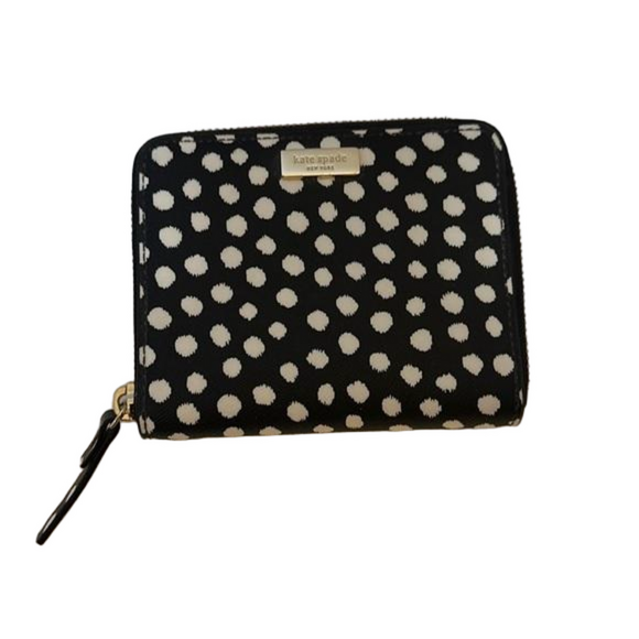 Kate Spade Crosshatch Leather Scatter Dot Zipper Wallet - EUC - Picture 1 of 12